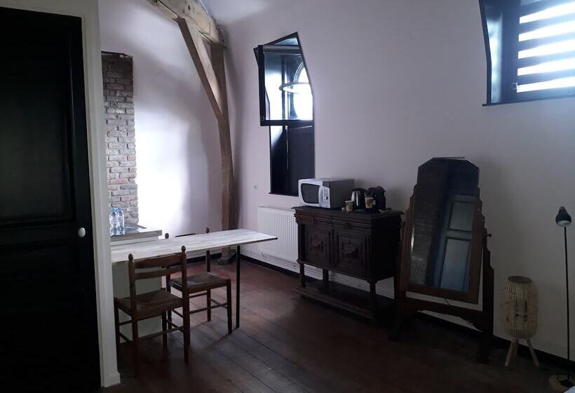 استودیوی لوکس, La Maison Bleue De Roubaix