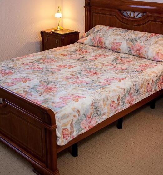 غرفة قياسية, Astoria Lux