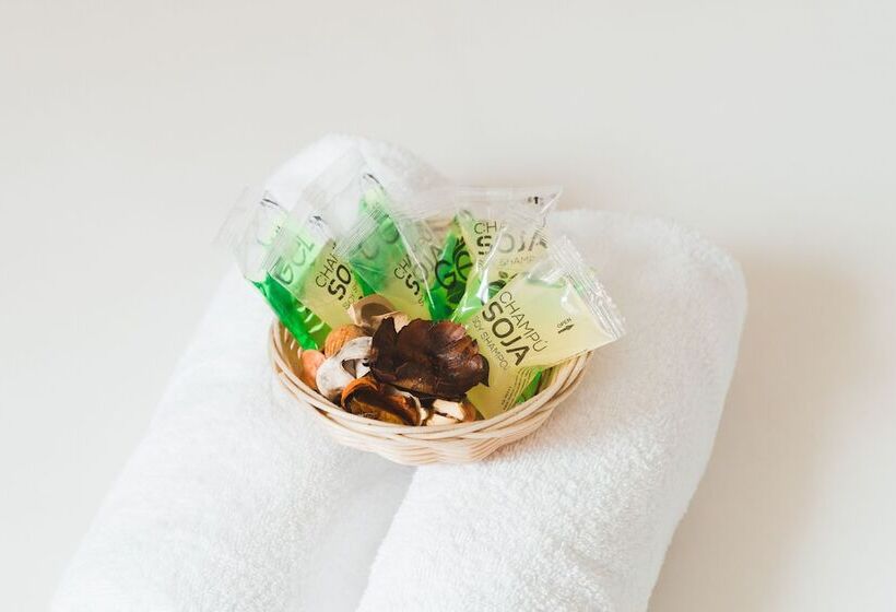 اتاق استاندارد چهارنفره با سرویس بهداشتی مشترک, Dulces Dreams Boutique