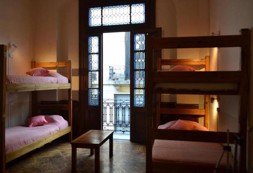 تختخواب در اتاق مشترک, Che Argentina Hostel Suites