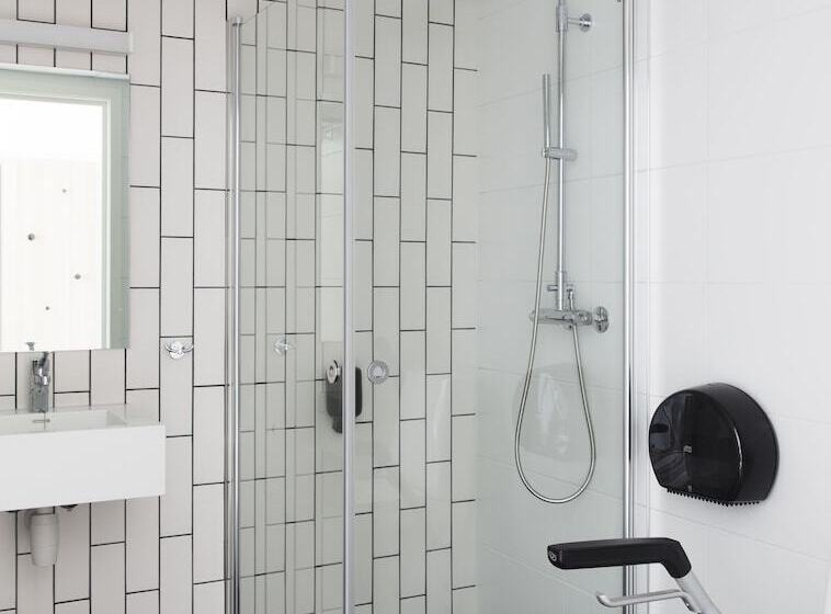 Семейный Номер, Citybox Bergen City