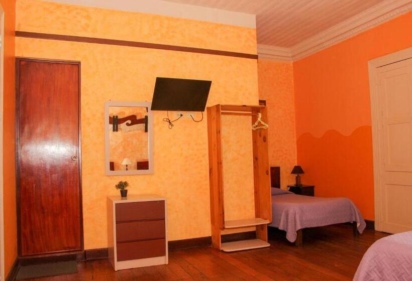 标准三人间, Hostal Los Balcones De Moral Y Santa Catalina