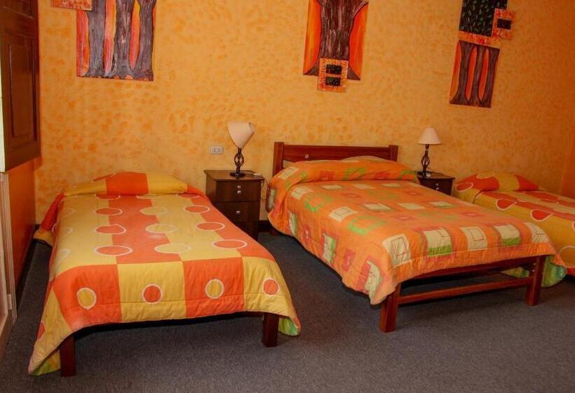 四人标准间, Hostal Los Balcones De Moral Y Santa Catalina