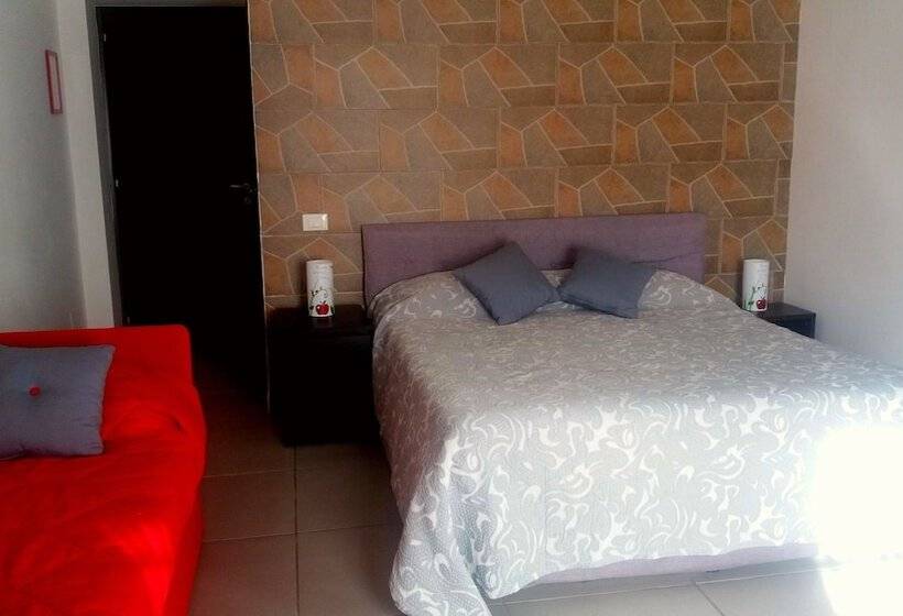 اتاق استاندارد, Megaride Santa Lucia