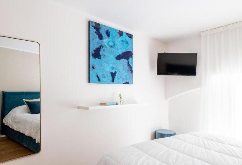 اتاق استاندارد, Moncada Suites & Apartments