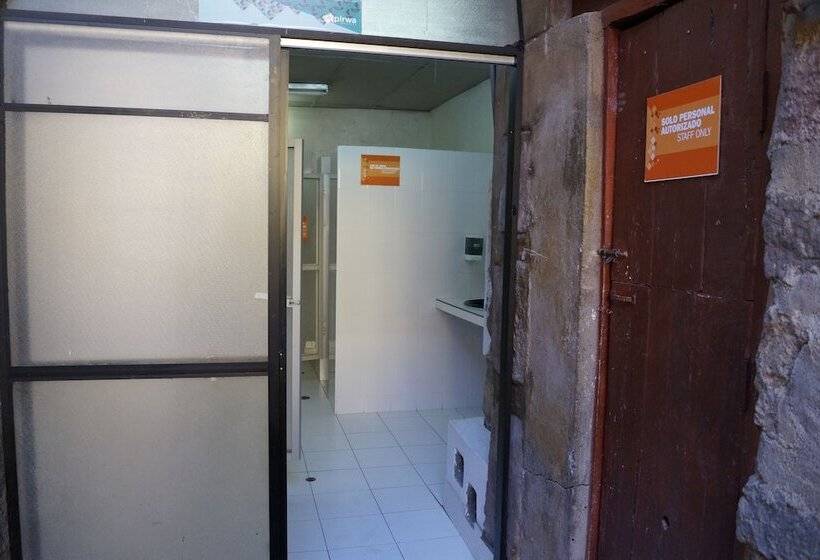 מיטה בחדר משותף, Pirwa Backpackers Colonial