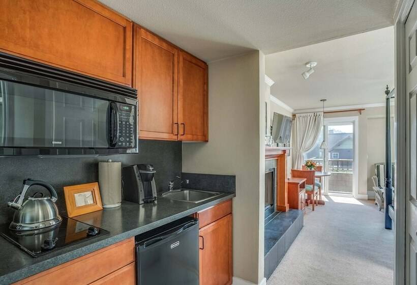 Номер Superior, Cannon Beach Hotel Collection