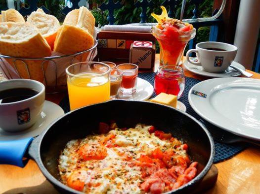 اتاق لوکس با چشم‌انداز باغ, Orosi Lodge
