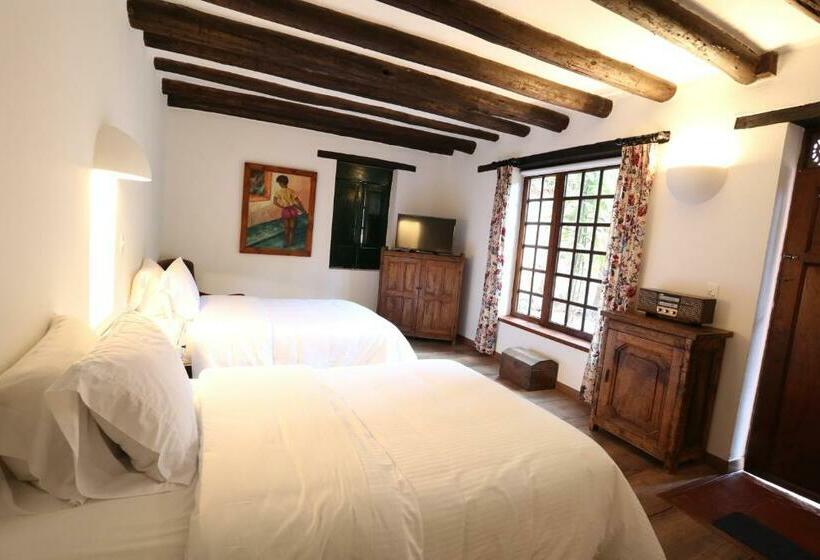 标准间, Plazuela De San Agustín