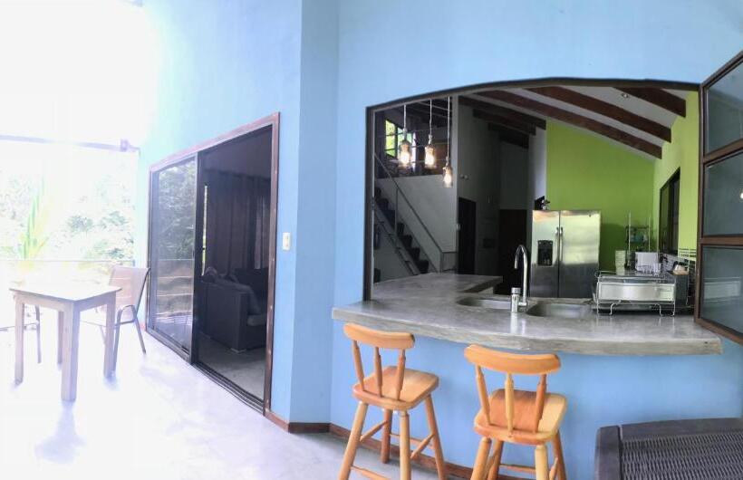 Дом 2 Спальни, Luz En El Cielo Eco B&b/hostel