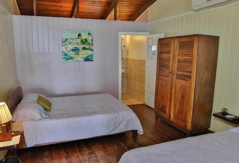 Номер Стандарт Вид на Море с Балконом, Rustic Beach Front Hotel Brasilito