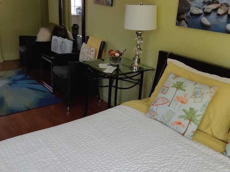 スタンダードルーム, A Float Home B&b In Fisherman’s Wharf