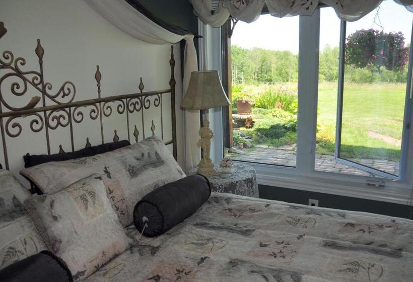 带大床的标准间, Golden Pathways Retreat And B&b