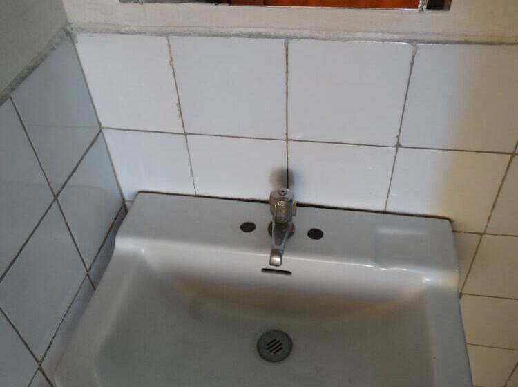 Кровать в Общей Комнате, Presidente Inn   Hostel