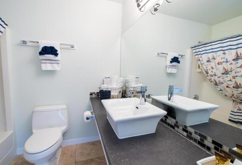 غرفة قياسية لذوى الاحتياجات الخاصة, Tofino Motel Harborview
