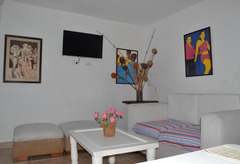 Suite Familiale, Casa Crespo