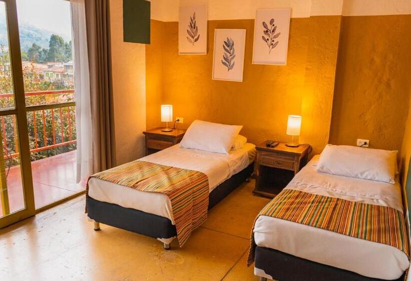 Habitación Premium Vista Montaña, Viajero Salento Hostel