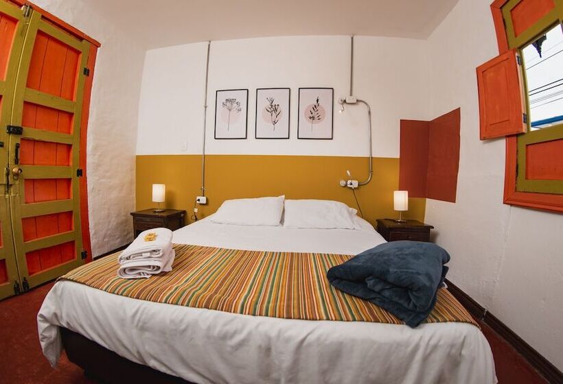 Habitación Triple Estándar, Viajero Salento Hostel