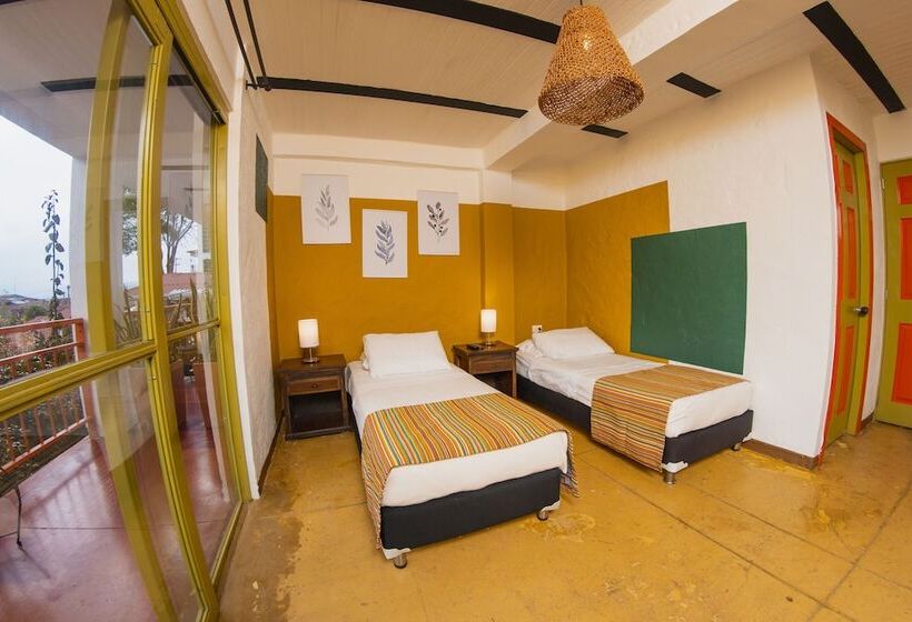Habitación Premium Vista Montaña, Viajero Salento Hostel