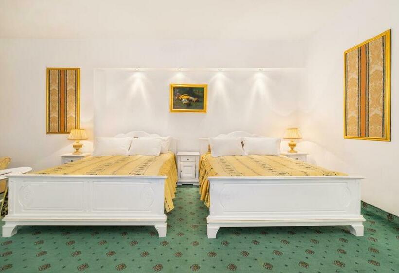 اتاق لوکس با بالکن, Aurelius Imparatul Romanilor Hotel & Spa