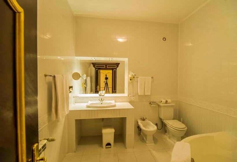 اتاق لوکس, Aurelius Imparatul Romanilor Hotel & Spa