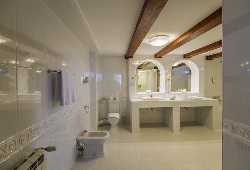 سوییت لوکس, Aurelius Imparatul Romanilor Hotel & Spa