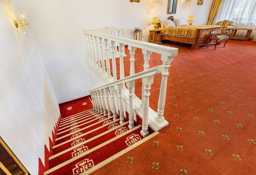 سوییت لوکس, Aurelius Imparatul Romanilor Hotel & Spa
