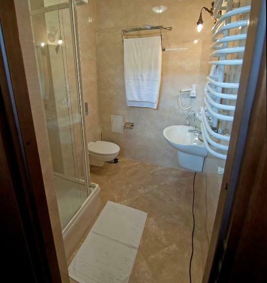 غرفة كومفورت, Deluxe Hotel Kupava