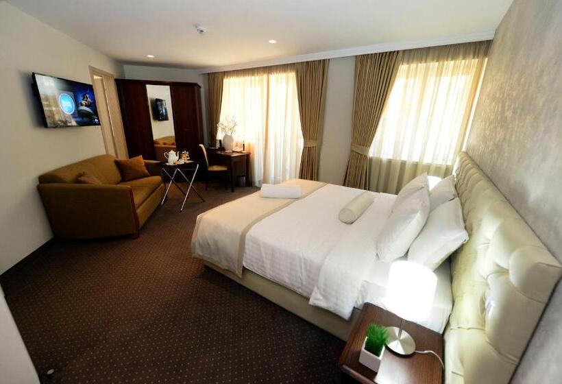 Senior Suite City View, Alexandar Square Boutique