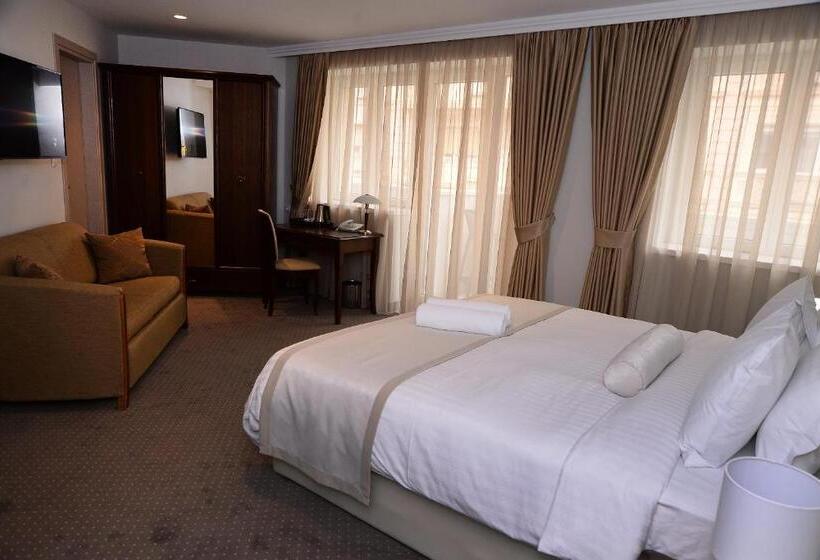 اتاق لوکس با بالکن, Alexandar Square Boutique