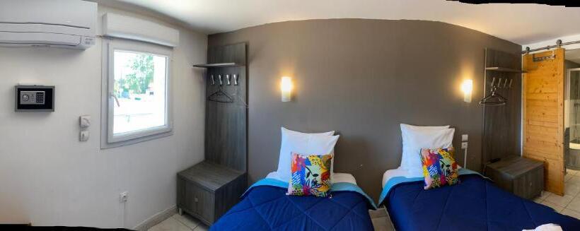 Номер Комфорт, Logis Hôtel La Chaumière