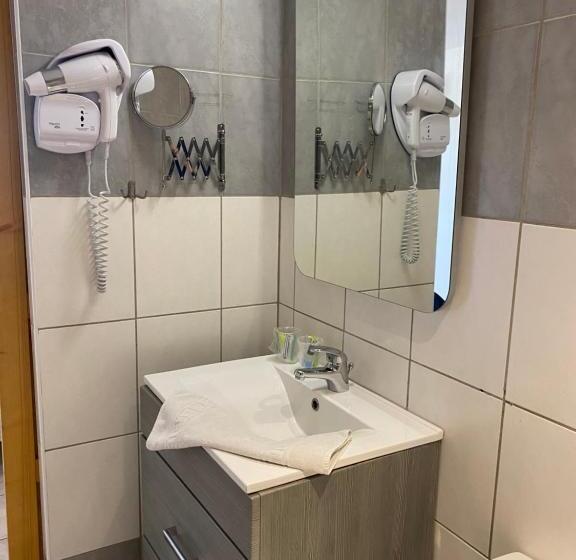 Номер Комфорт, Logis Hôtel La Chaumière