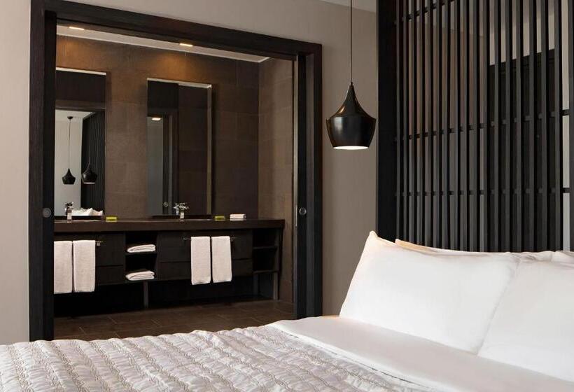 带大床的套房, Le Méridien Bodrum Beach Resort