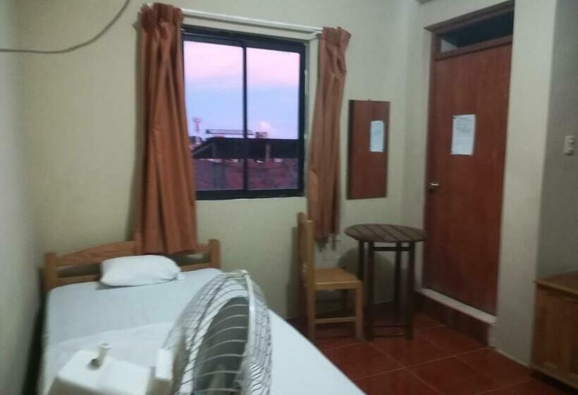 标准间, Hospedaje El Emperador