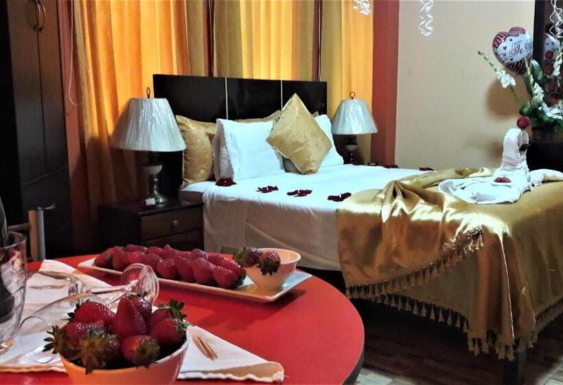 غرفة قياسية فردية, Madison Suite