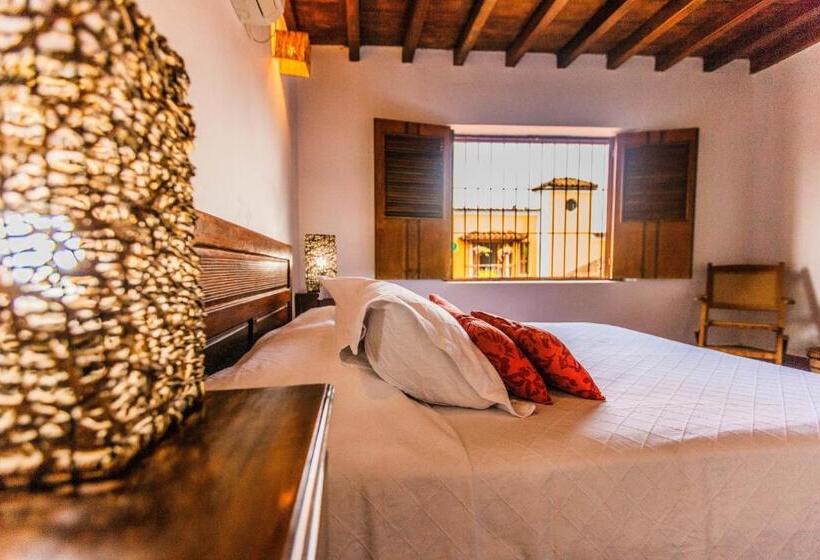 غرفة ديلوكس مزودة بشرفة, La Casa Amarilla