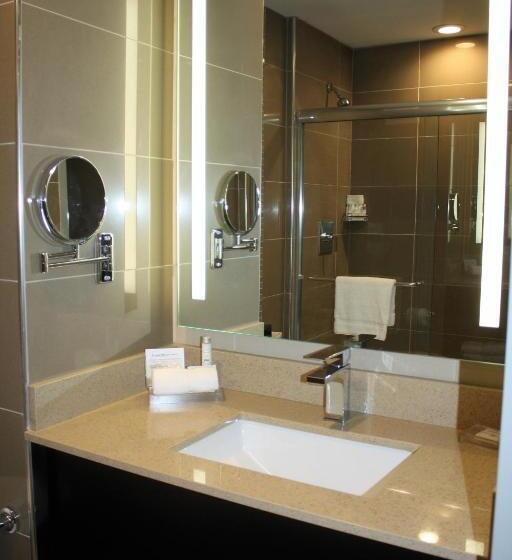 غرفة تنفيذية, Best Western Premier Nyc Gateway