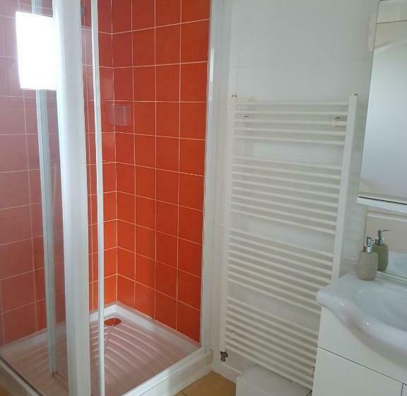 Стандартный Номер Нижний Этаж, Chambres D Hôtes La Quèrière