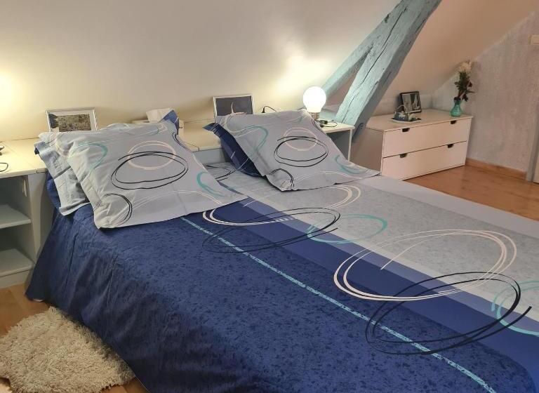 חדר קומפורט לשלושה, Chambres D Hôtes La Quèrière