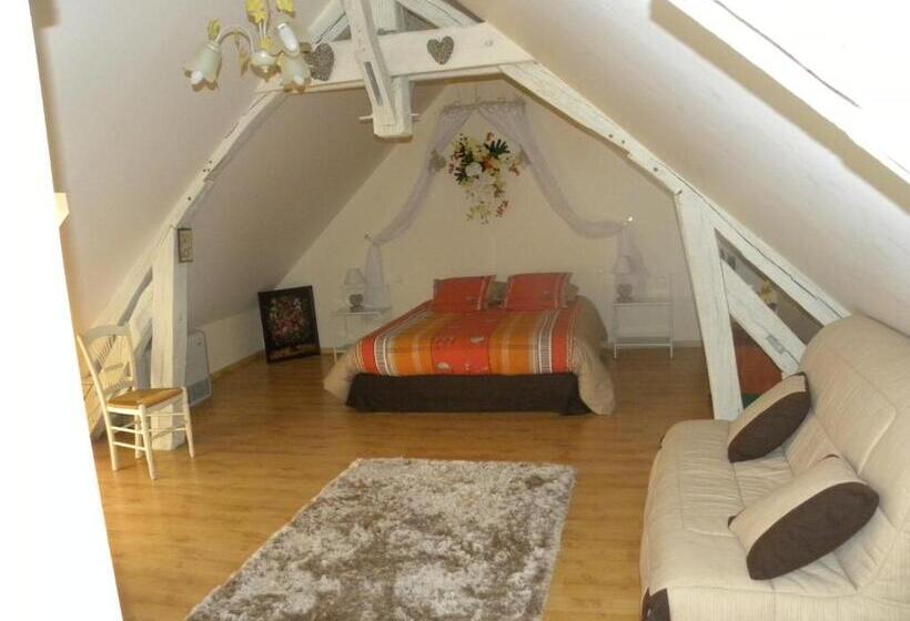 Семейный Номер Вид на Сад, Chambres D Hôtes La Quèrière