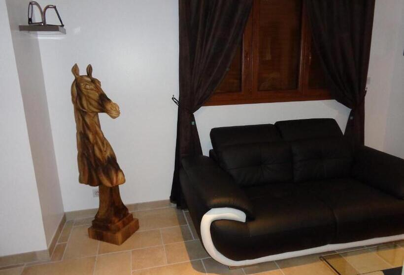 Standard room with outdoor bath, Domaine De La Garde