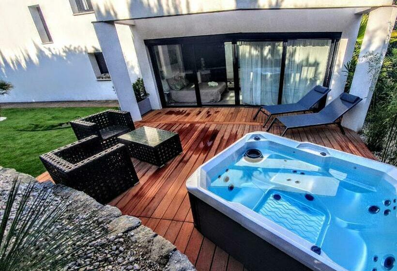 Номер Стандарт Вид на Сад, La Villa Blanche