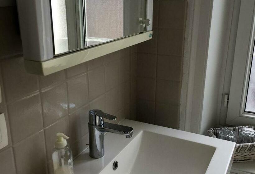 Номер Basic, Chambres De Condate