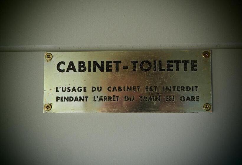 Семейное Студио, La Gare De Millas Chambres D'hôtes