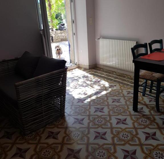 침실 1개 아파트, La Pastorale