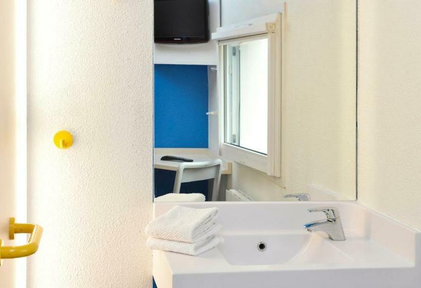 חדר סטנדרט לשלושה עם חדר אמבטיה משוף, F1 Gap