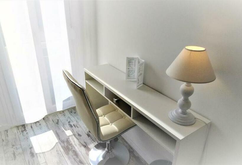 스탠다드 발코니 룸, Les Jardins De Bormes, Sauna & Jacuzzi