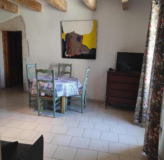 Апартаменты 1 Спальня, Logis Hôtel Restaurant Gîte La Bastide Du Vébron