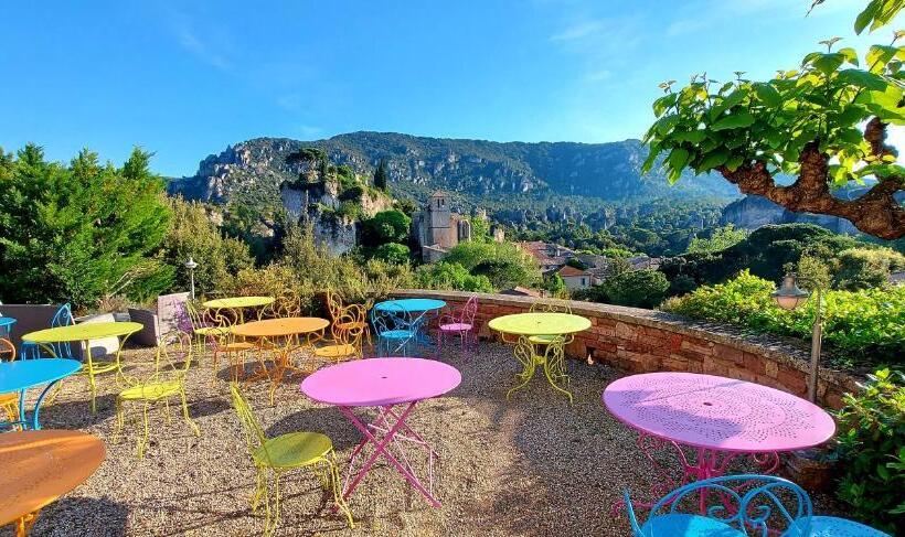 Номер Стандарт Вид на Бассейн, Hôtel Les Hauts De Mourèze