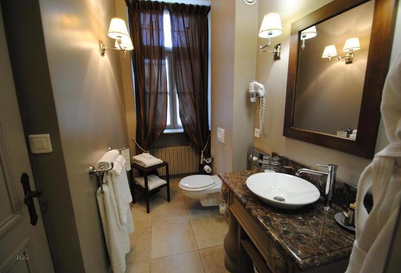 Семейный Номер, Hôtel Restaurant Spa Le Sauvage
